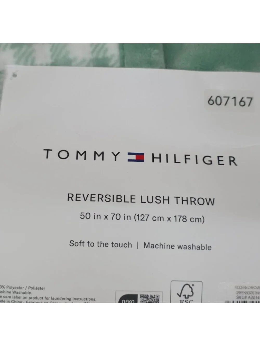 Tommy Hilfiger Reversible Lush Throw Blanket Plush 50x70 Green & Modern Check